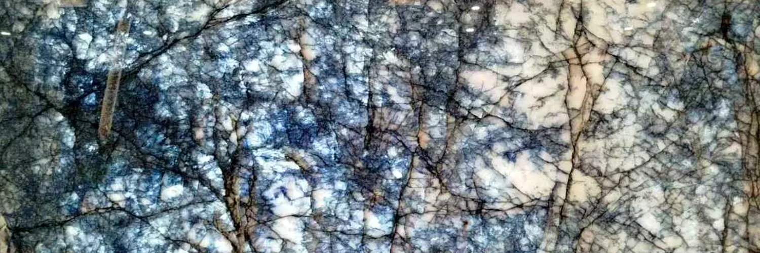 Cristallo quartzite: look, colours and how to backlight it