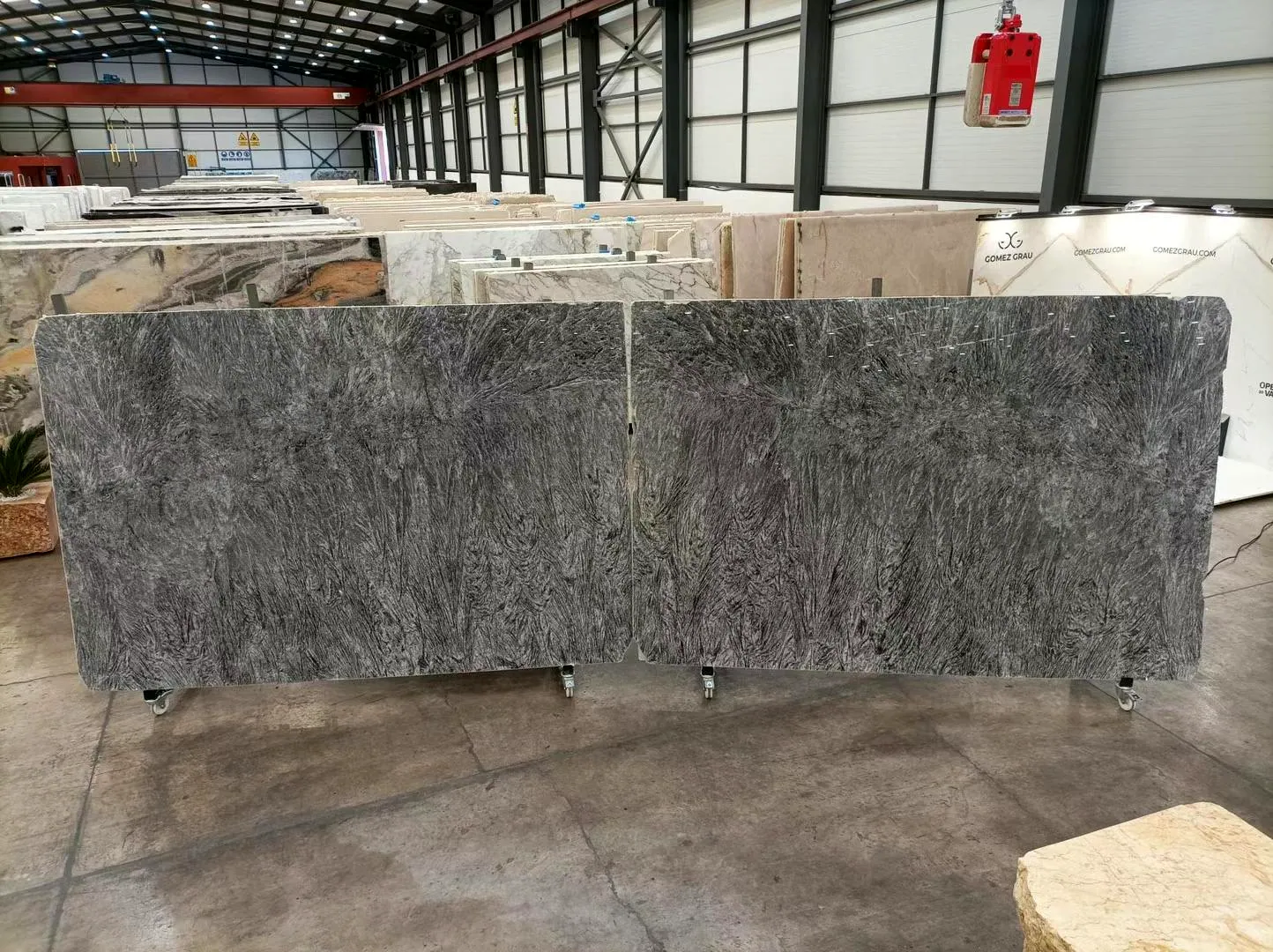 Fumé: real slab in our warehouse